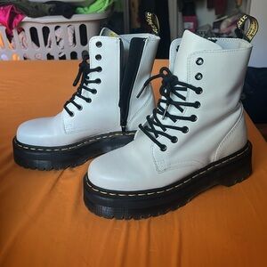Dr. Martens White Jadon Combat Boots Size 7 - Like New